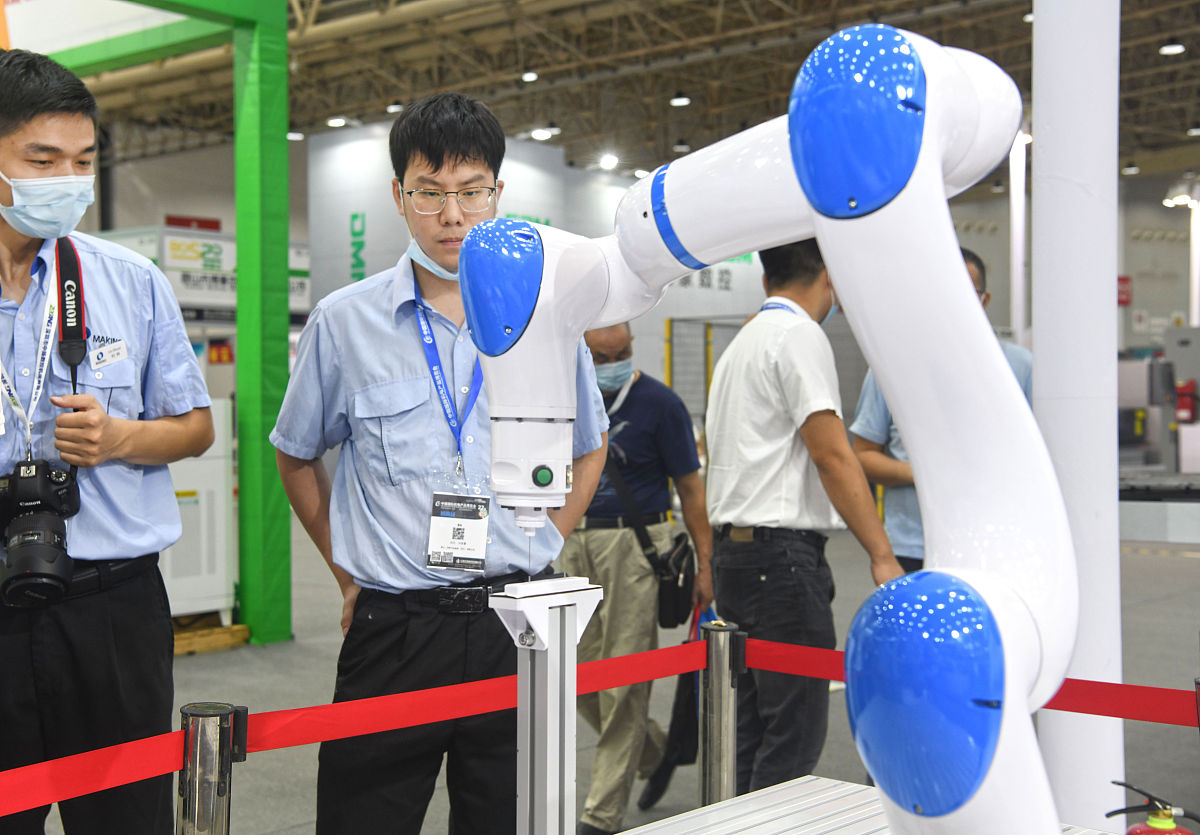 成都市中山职业技术学校2019+数控技术应用专业招生