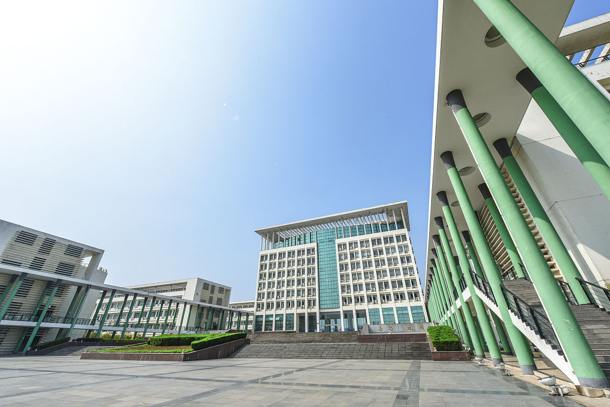 深圳职业技术学院建筑工程管理专业：课程设置、前景及发展方向