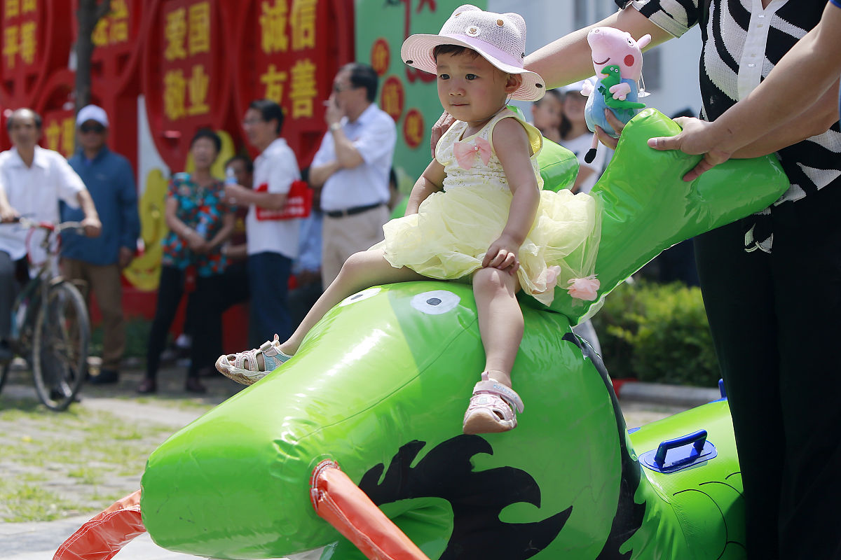 红石榴家园多元文化: 欢度端午节，传承民族传统