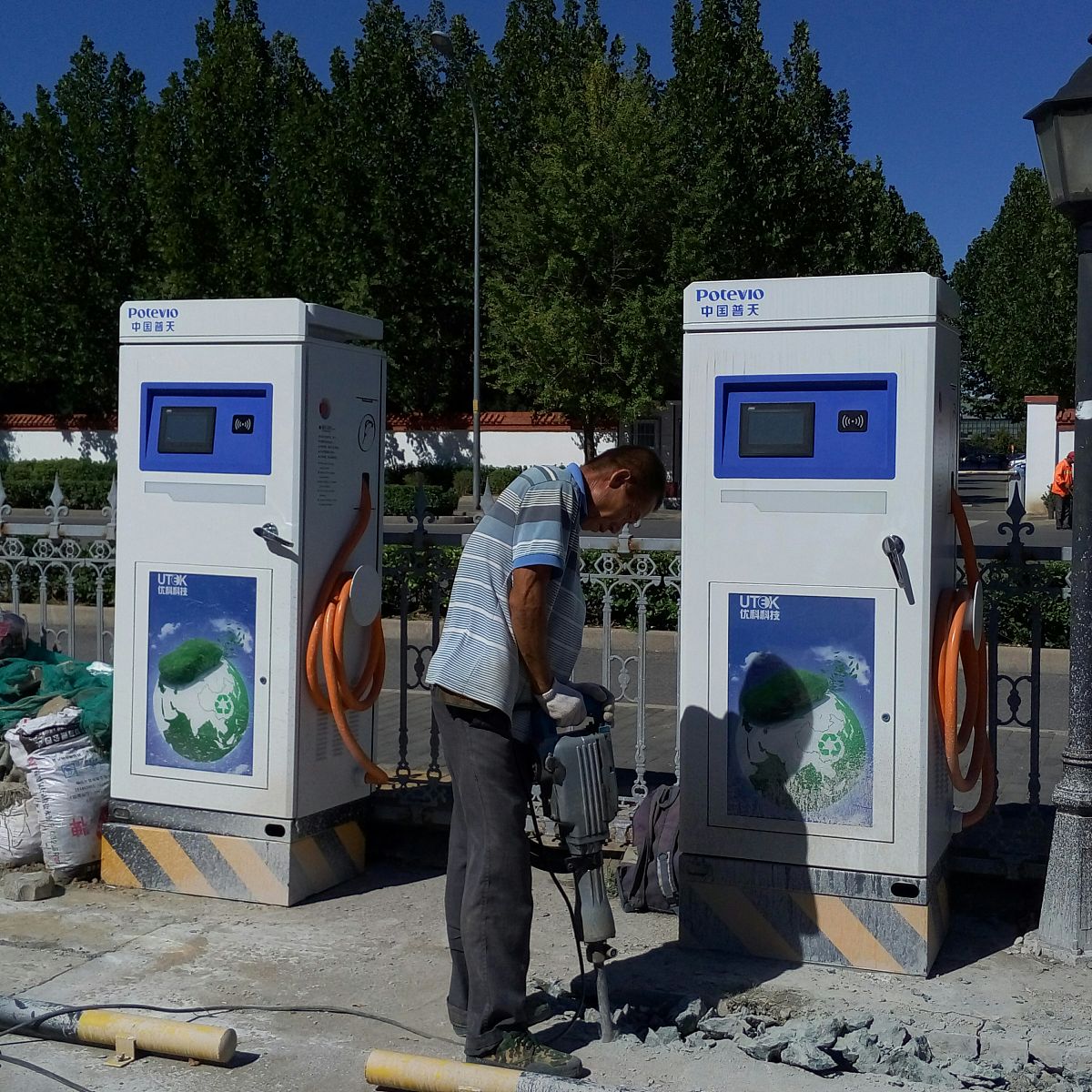 充电桩场站运营成本如何计算公式