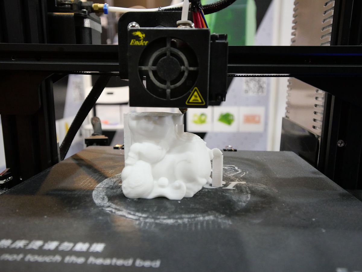 重庆市立信职业教育中心快速成型技术与应用专业优势及发展前景