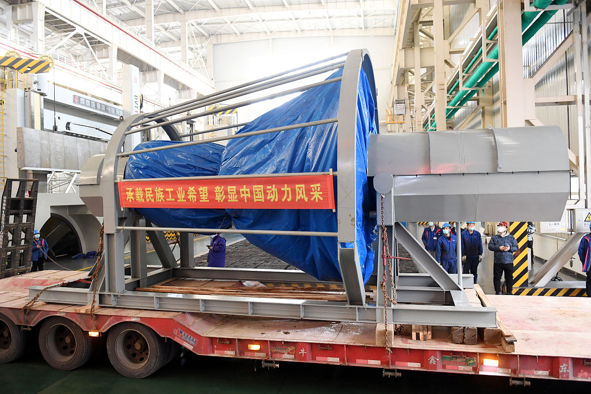 2021年12月15日,哈尔滨,哈电集团汽轮机公司设计制造的世界首台145mw