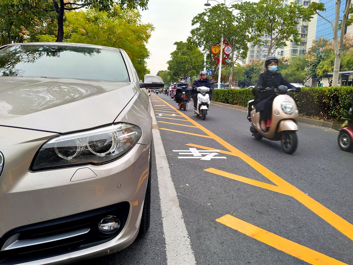 7天停车普查社会实践报告：停车问题与城市交通的紧密联系