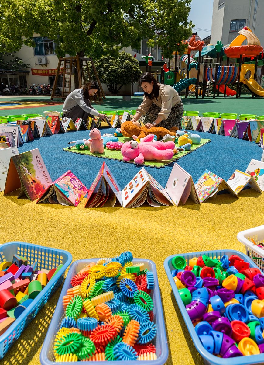幼儿园分享玩具的故事：学会分享，快乐加倍