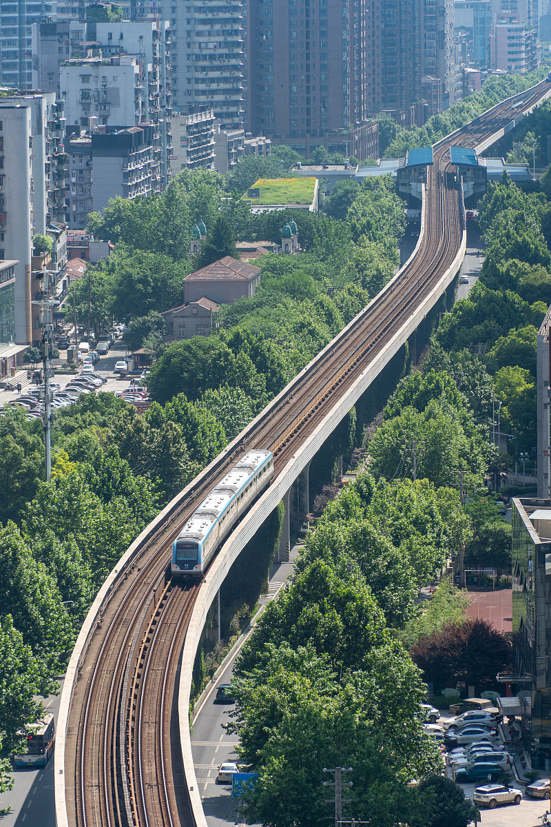 重庆市轻轨专业学校2020年招生简章：培养轻轨人才，开启职业新篇章