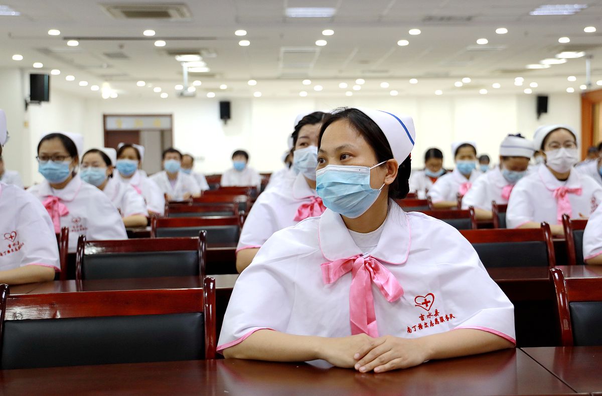 四川凉山卫校护理学专业简介 - 培养优秀的护理人才