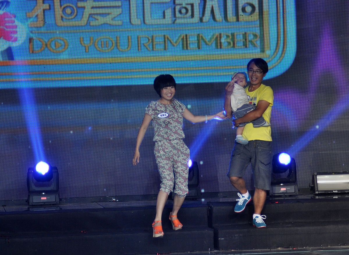 2012年7月21日,杭州,大型综艺节目《我爱记<strong>歌词</strong>》录制.