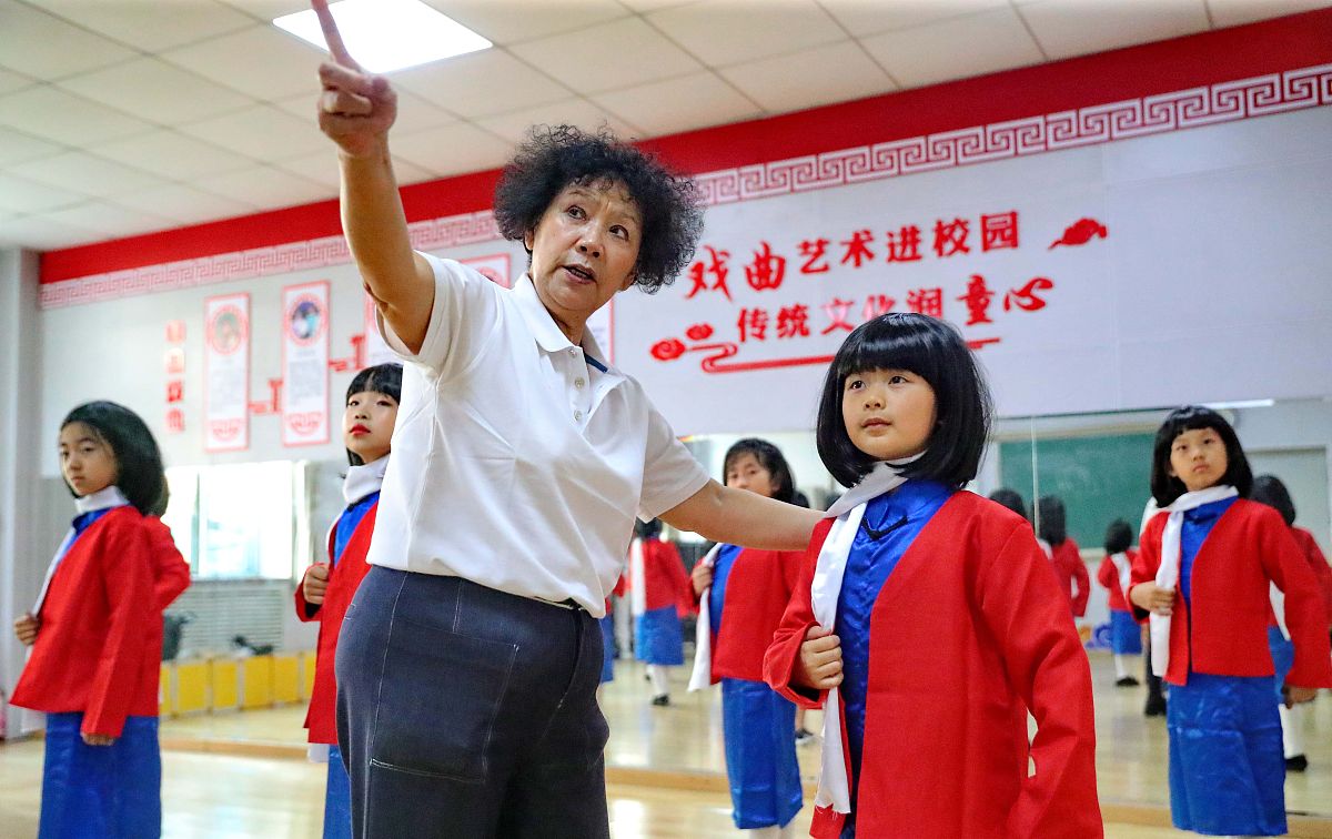 2000字的北京市顺义区女性小学教育工作者先进事迹材料