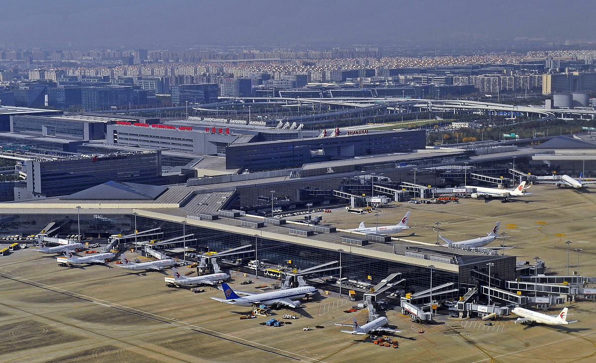 2018年12月1日,上海,厦门航空<strong>b</strong>-2868波音757客机末班飞行,飞离上海