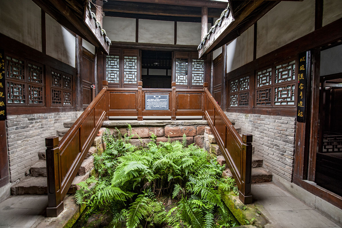 重庆永川幼师职业教育中心招生办联系电话