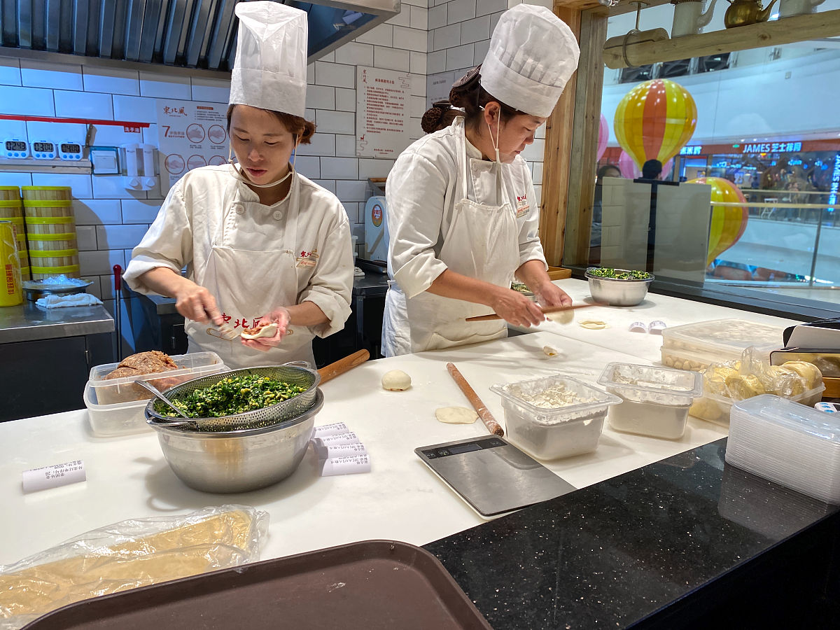 2023年报读烹饪（中西式面点）专业：前景分析与发展趋势