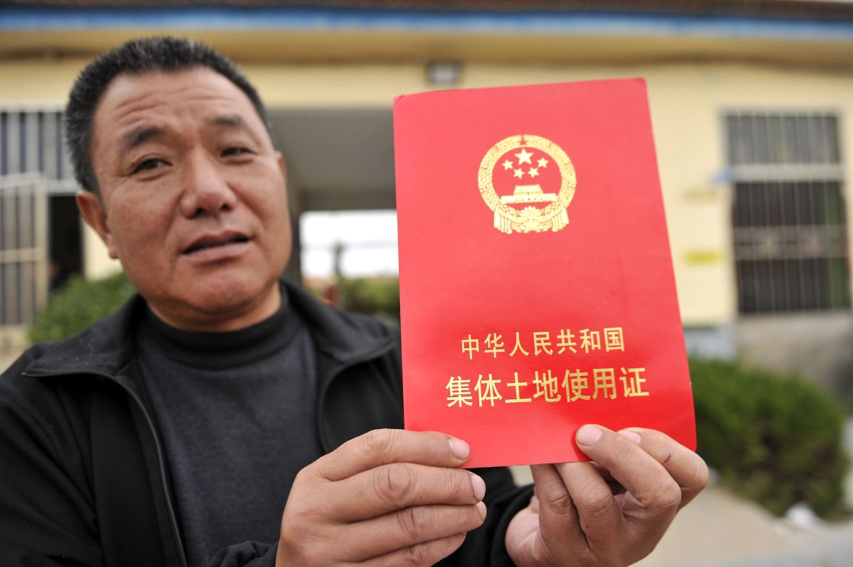 农村没有土地证的土地被征收。要求：写一篇500字左右的文章不能出现电话。