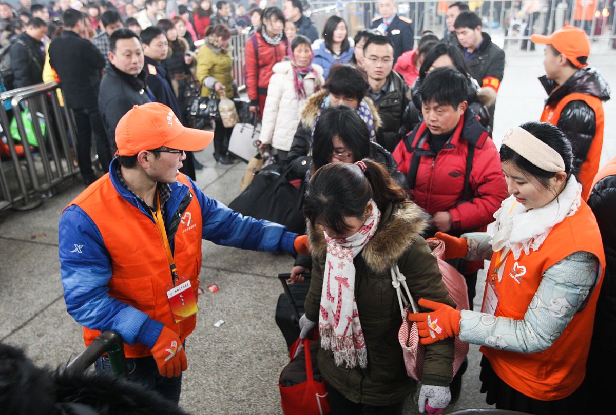 题目为奉献的力量的地铁志愿服务心得600字