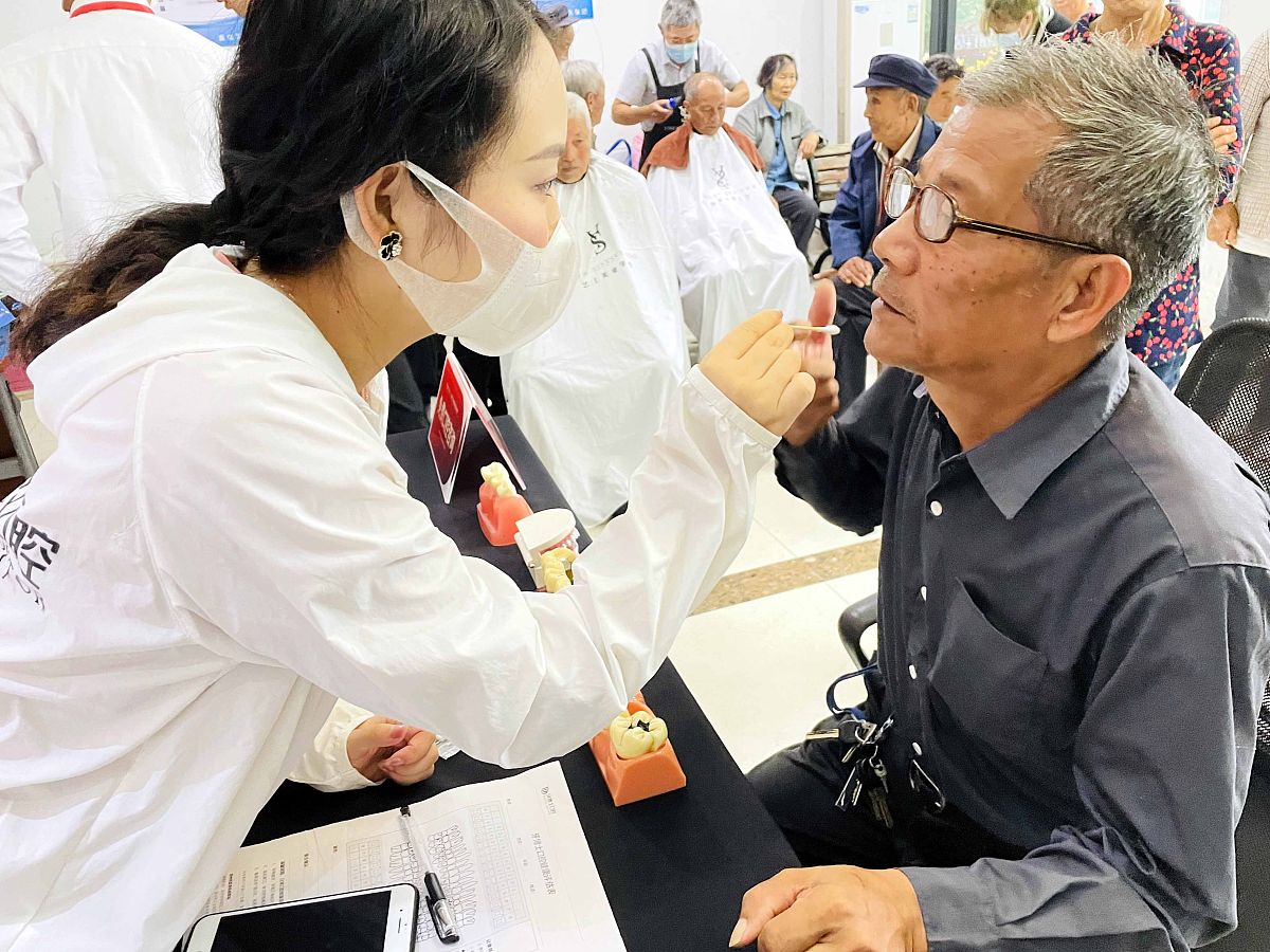 《婴幼儿及其照料者》读后感：学前教育专业大二学生的启迪