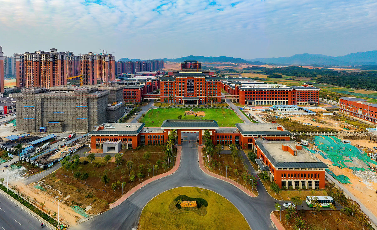 竹山职业技术集团学校2023年搬迁新址：地址和未来发展