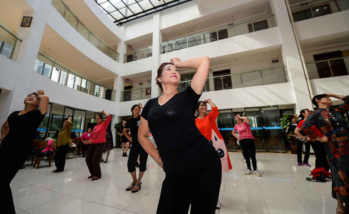 华阳职业高级中学2019年招生简章