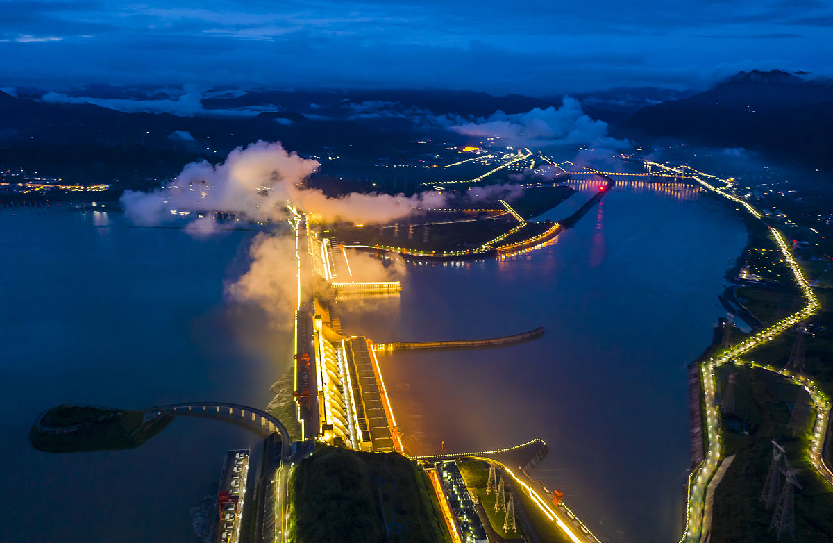 长江工程职业技术学院热门专业推荐：电子商务、机械制造、计算机应用、旅游管理