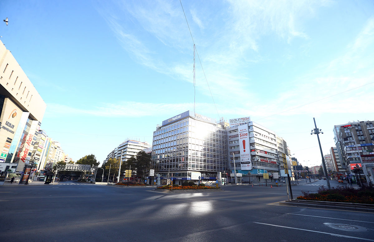 西安曲江新釜餐饮管理有限公司 - 专业餐饮管理服务提供商