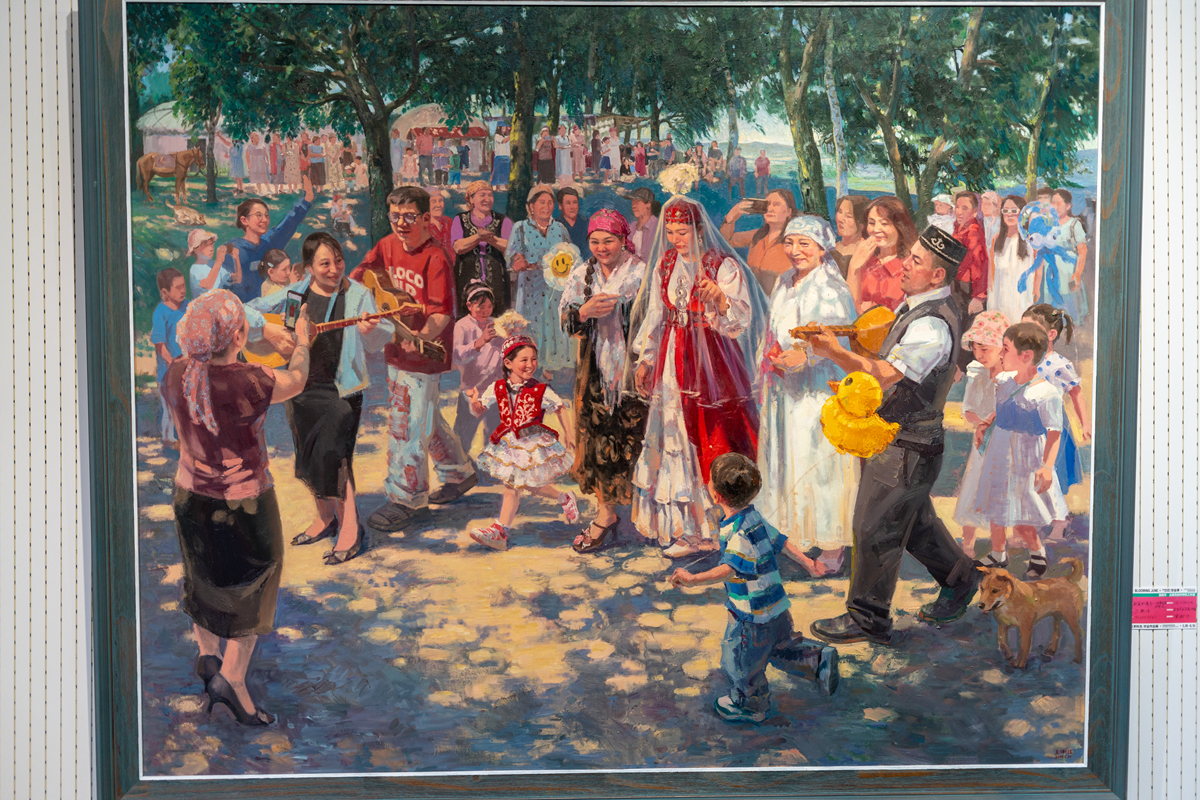 《夜市》油画：繁华景象，细腻笔触，获奖力作