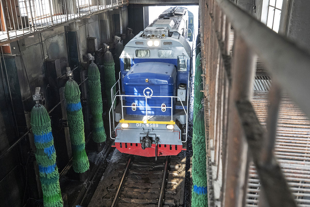 成都铁路机电学校：培养铁路机电人才的摇篮