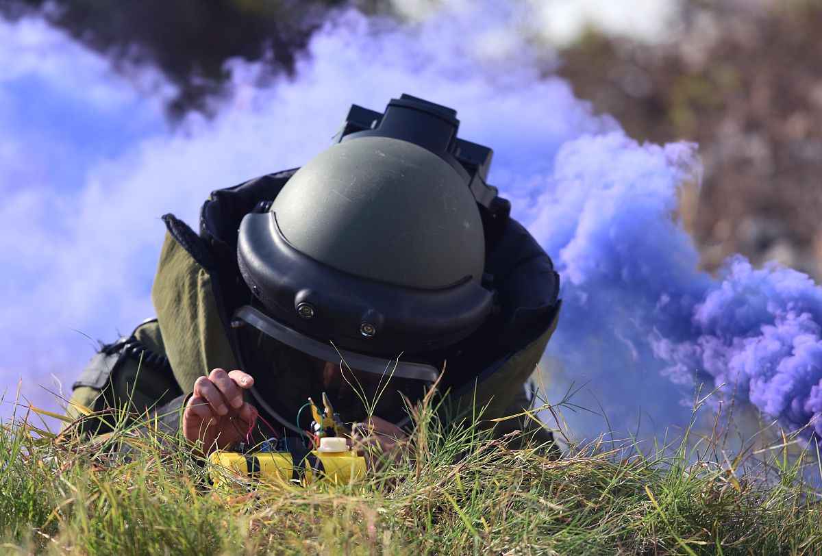 坦克的IED防护：原理和技术措施