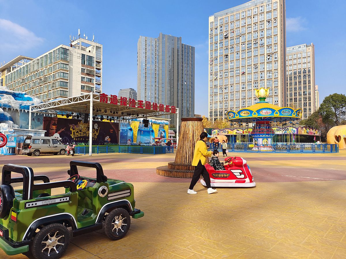 开设儿童乐园：选址、安全、活动和营销策略