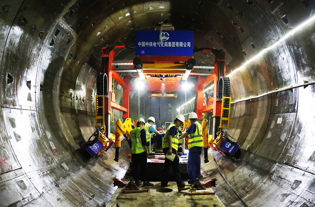 贵阳女生读铁路学校哪个专业好？就业前景和发展方向分析