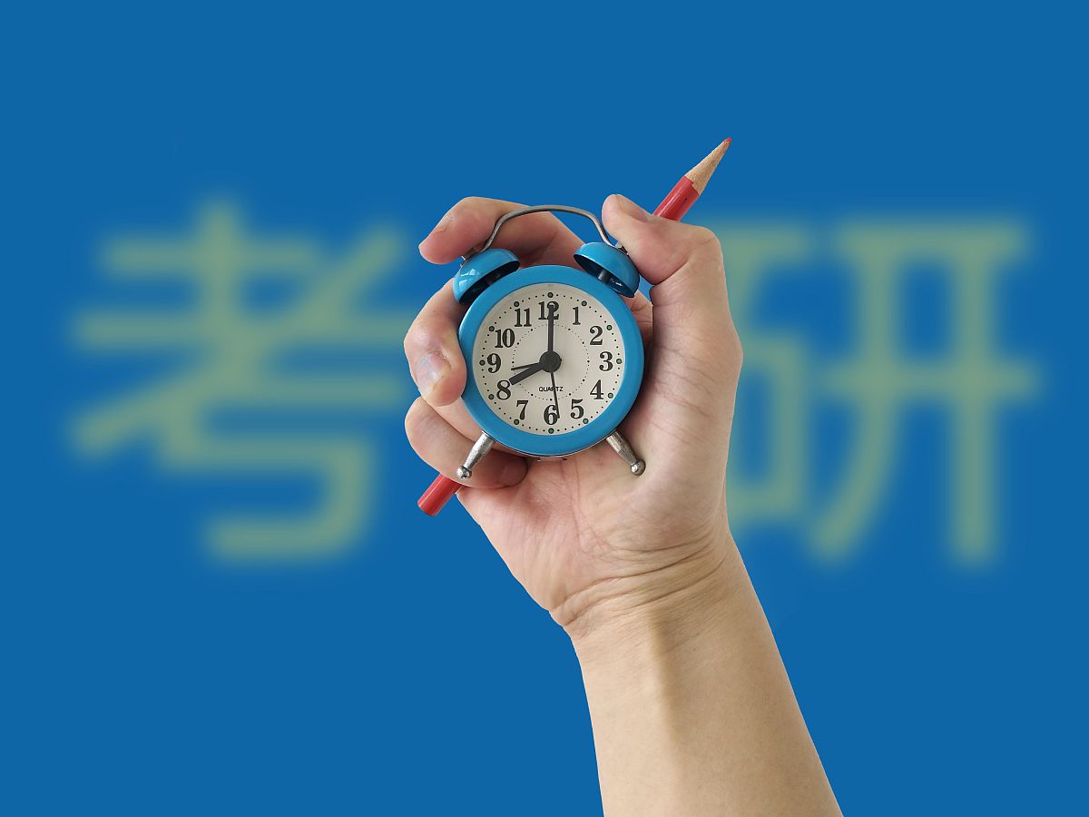 2240150297：拟写以下一段话把422改成423今天是422要考422分的同学务必休息一天！不管你们怎么样不管你们学不学反正我今天是休息的我也相信大多数人聪明的兄弟一样和我都在休息因为我们很清楚今天的休息只是为了接下来更好的冲刺；对于今天还在学习兄弟以后不要怪我们大家没有提醒你你这种做法带来的后果是很严重的疲劳战真的不可取你可能今天比我们多学一天但是因为你今天没休息你后面很多天效率都是比大家