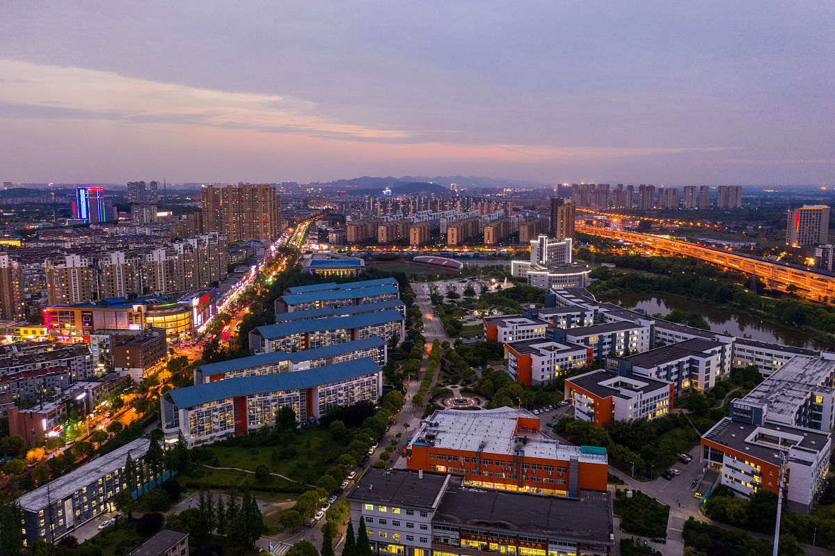 绵阳职业技术学院招生办联系电话地址