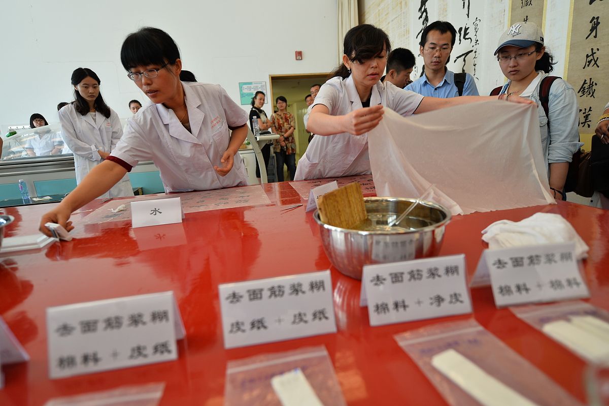 贵州医科大学民族医药学院食品安全与营养专业：培养高素质民族医药人才