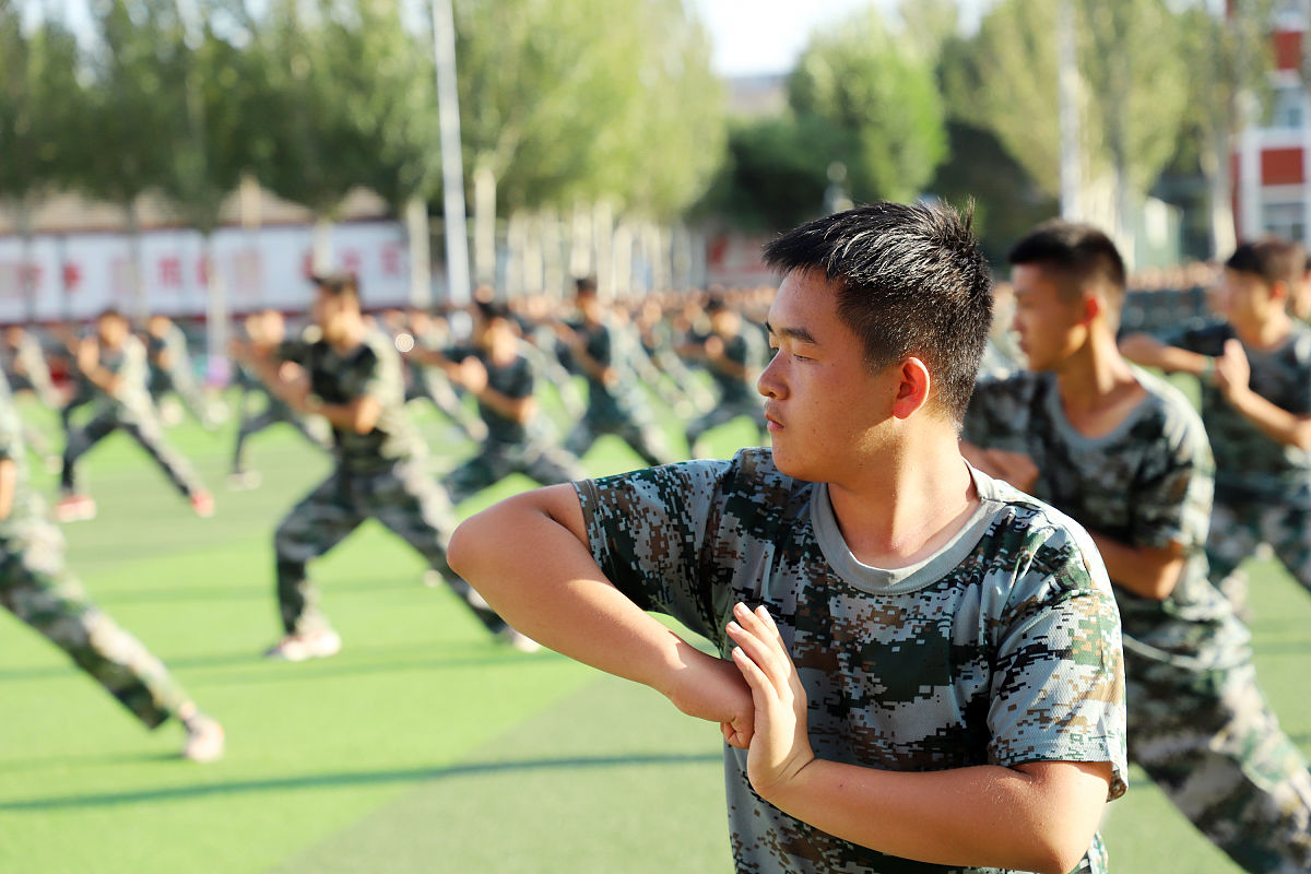 河南省初中开学时间：秋季开学，具体时间安排及准备事项
