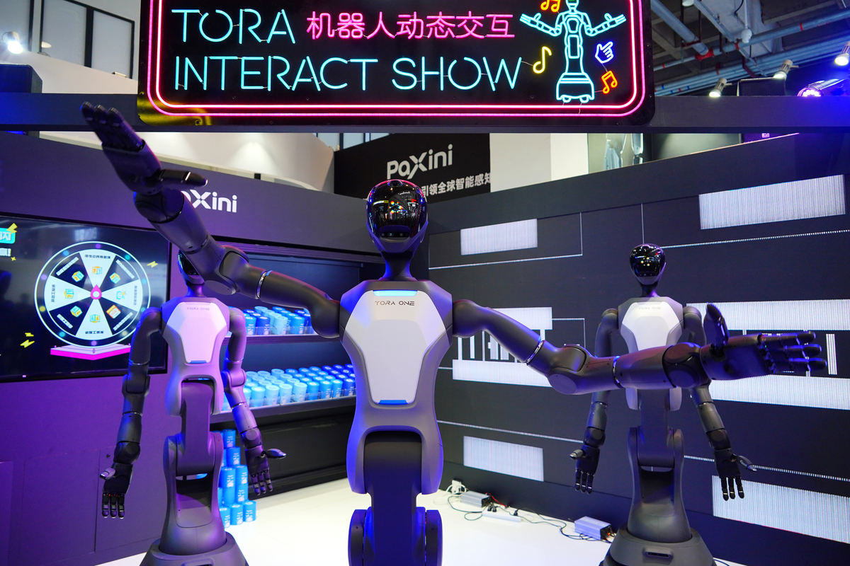 请计算文中的正式用语比例用百分数表示。With the increasing development of robots as toys social companions and tutors targeted towards children as users in human-robot interaction HRI understanding the means by which chi