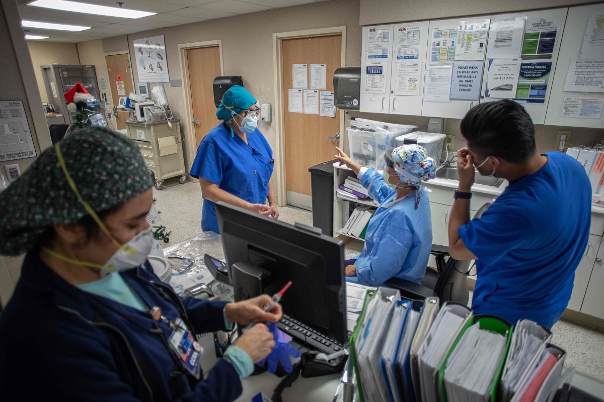 江苏2023年卫校热门专业推荐：护理、医学影像技术、药学