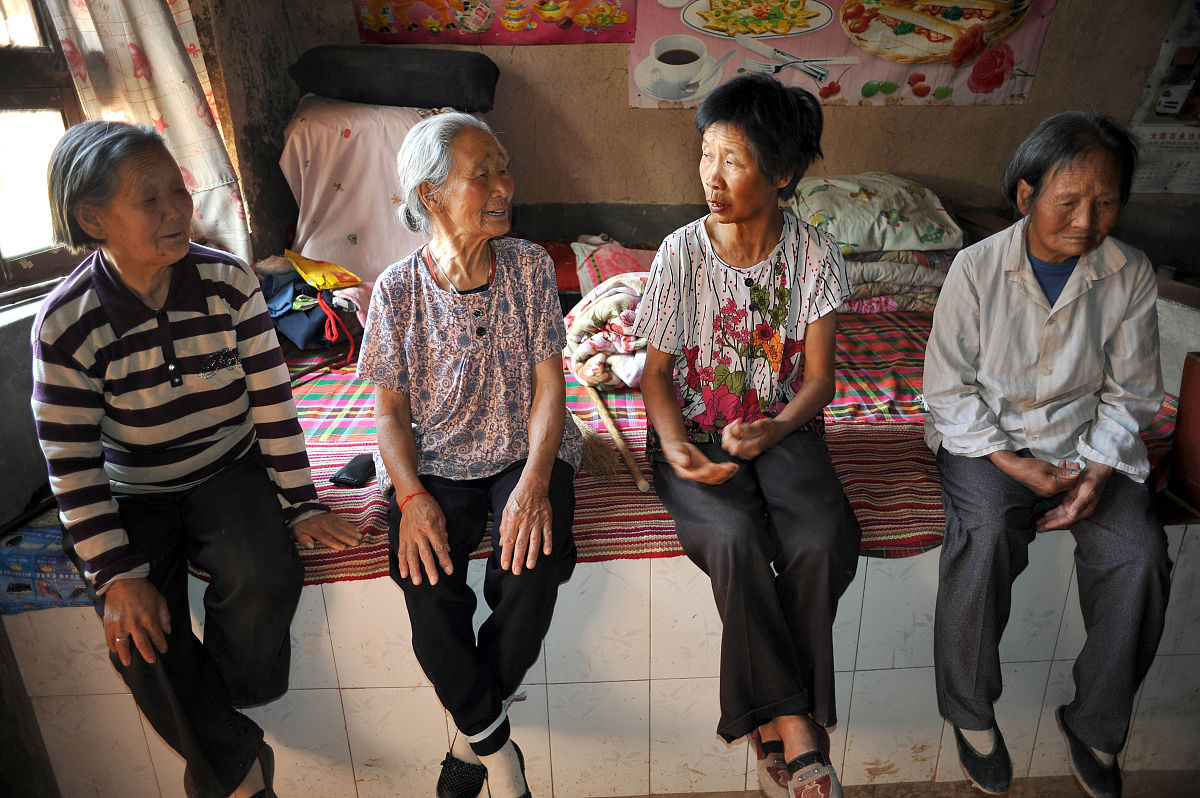 乡村振兴：聚焦空巢老人、留守儿童、人才流失问题研究