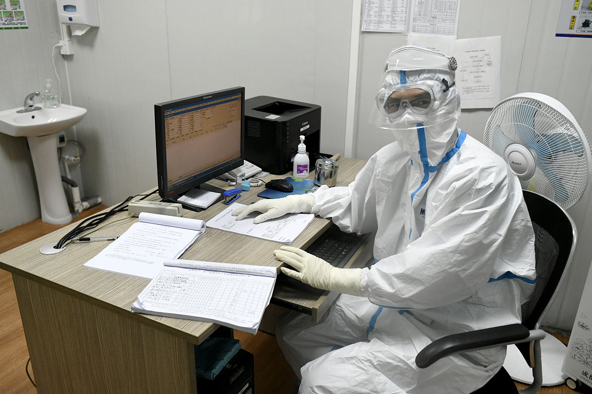 写一篇儿科发热门诊医生年终总结