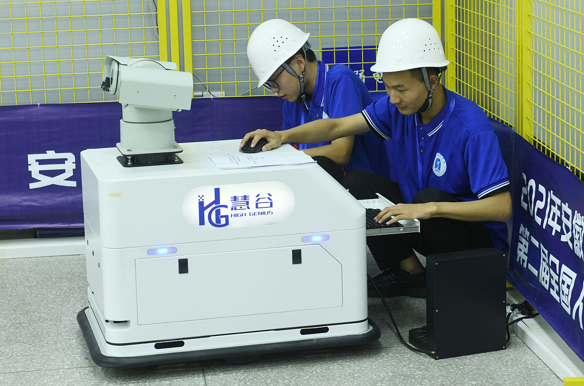 平塘县中等职业学校2021年新增专业:物流管理、网络安全等