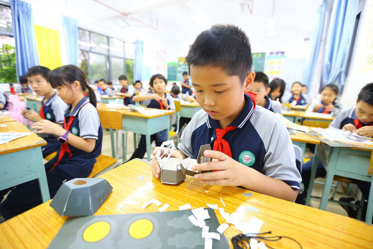 2023年南昌学生怎么报考中专好不好