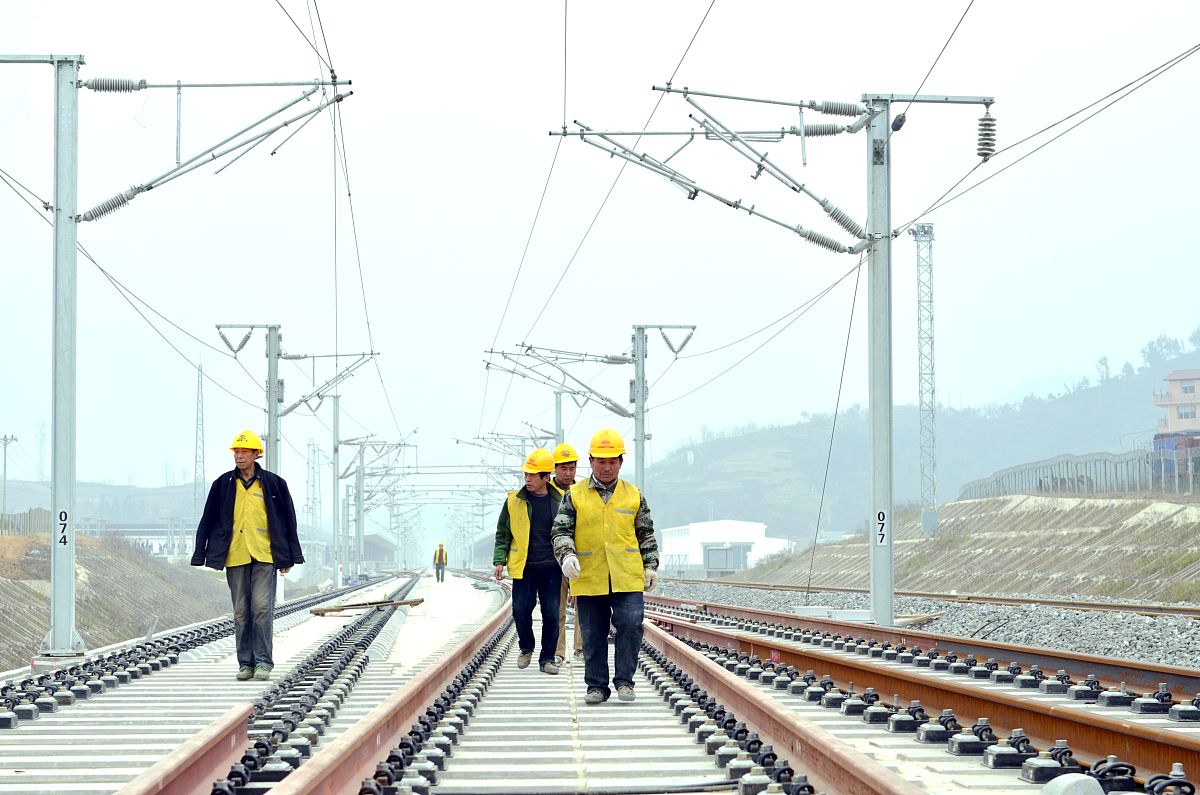 男孩子学铁道线路工程专业怎么样？