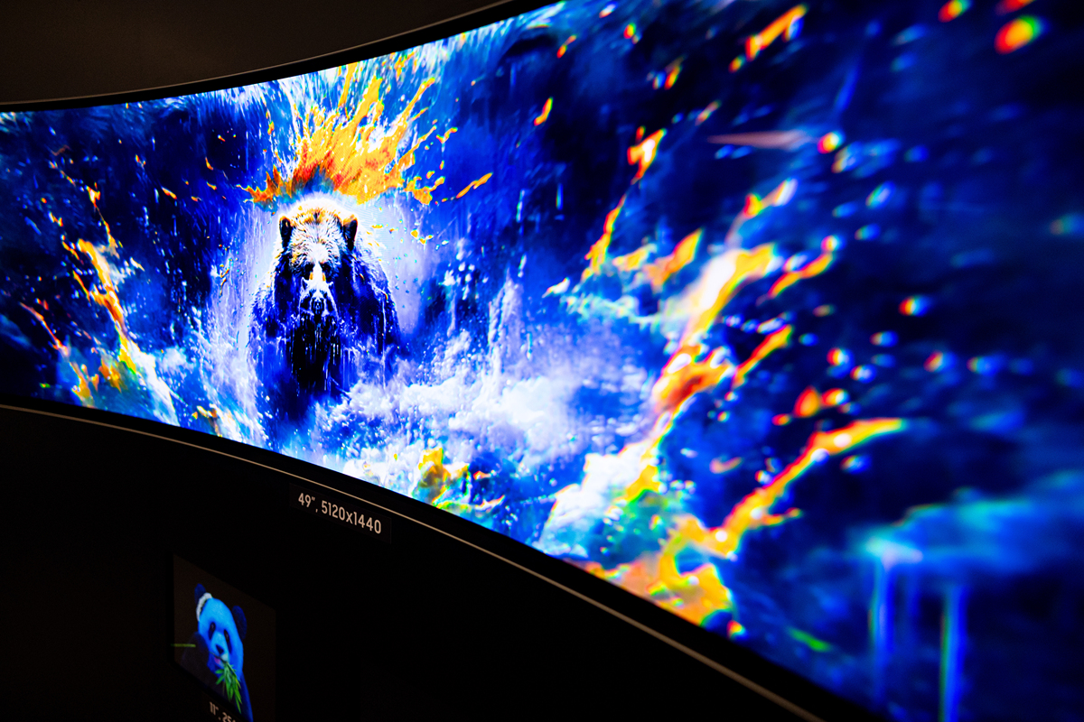 孩子看三星画壁是否防蓝光护眼？与其他OLED电视屏比区别多吗？请详细解答帮我用180字详细描述