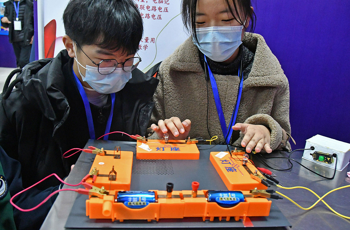 请详细描述一下电路新技术理论与实践课程课程建设经费预算总计2万元