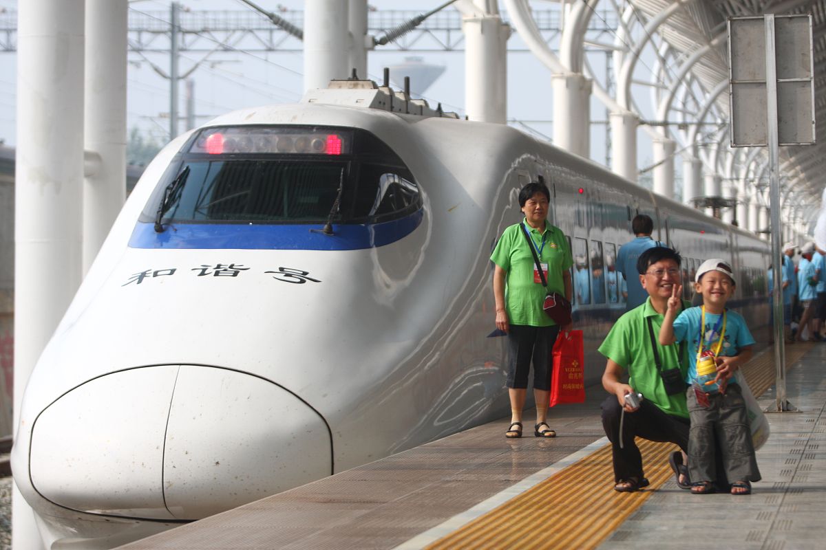 成都轨道交通学校铁路专业就业前景好，实践机会丰富