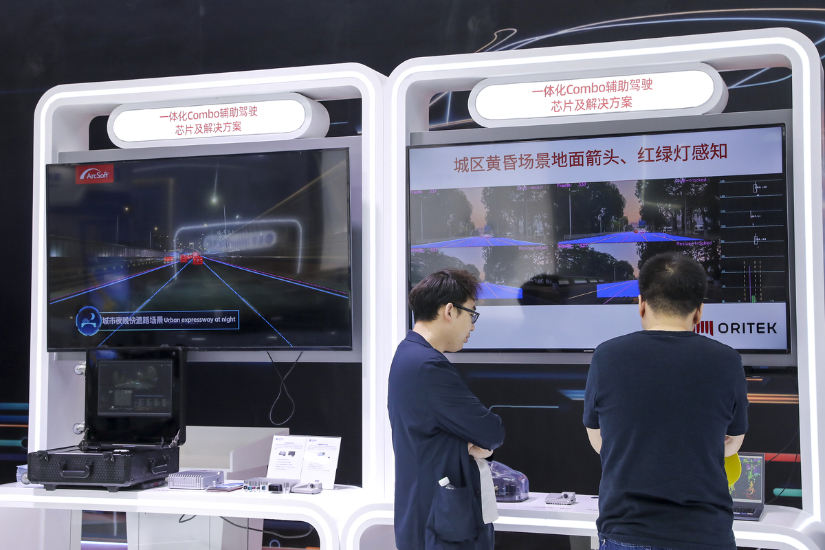 给我写一篇一种基于树莓派的高校智能防疫门禁系统 的绪论