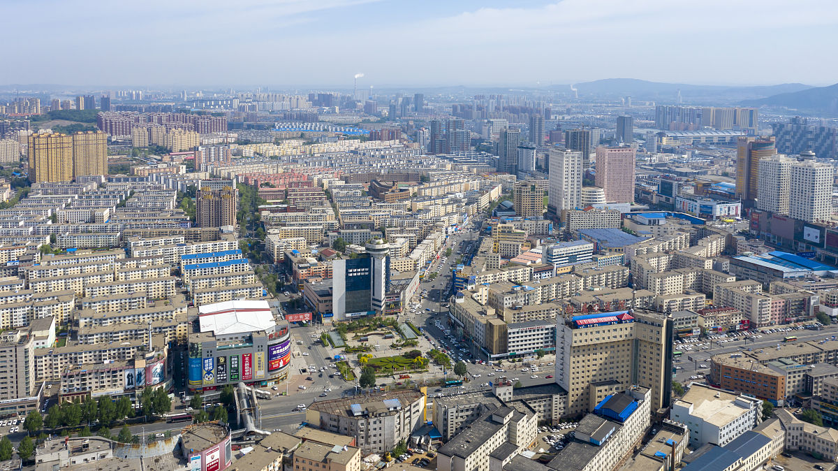 2021年5月30日,吉林,城市建筑风光.