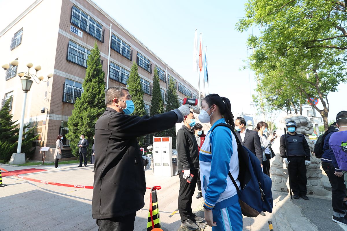 固安县职业中学2021年专业介绍：汽车、电子信息、旅游、美容美发等