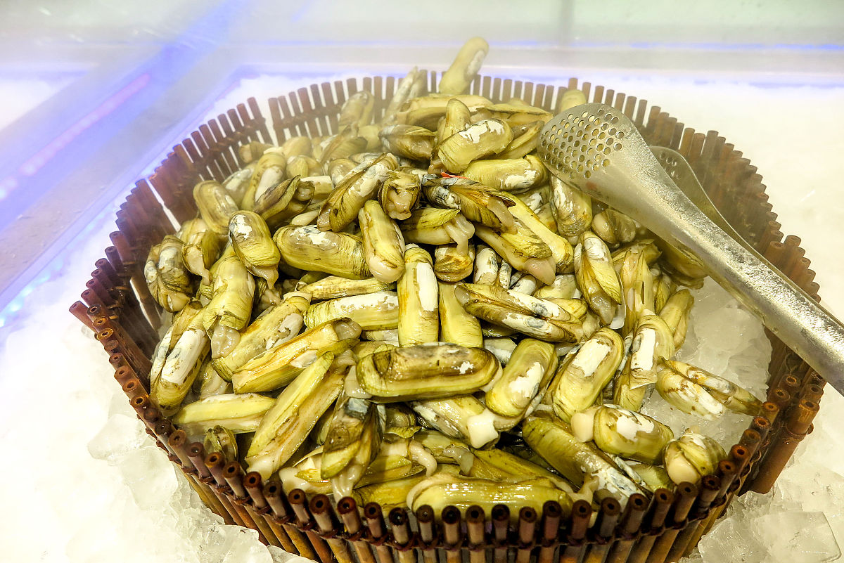 一个企业餐厅宣传片的开头语两句话成语诗句中国文化出口成章有艺术的色彩