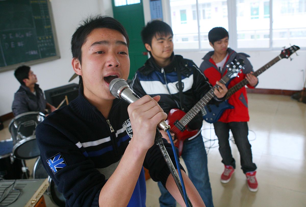 罗甸县中等职业学校音乐表演专业教学课程包含哪些