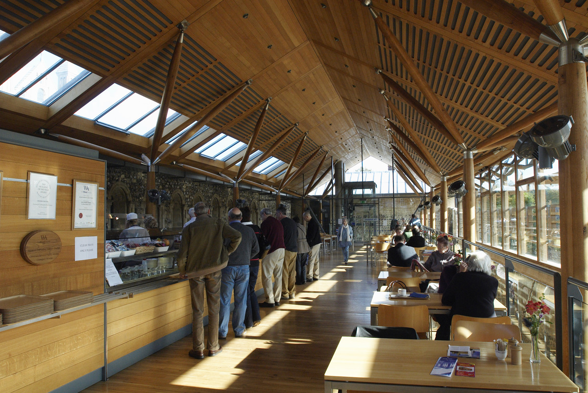 山河森海四大场景区角嘉宾可以现场触摸感受产品的功能性