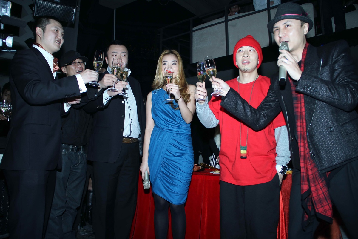 酒吧开业典礼活动策划方案：打造难忘盛典