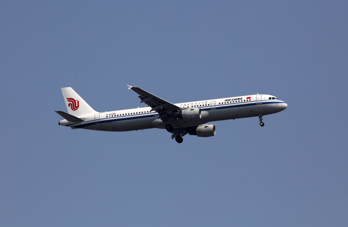 2026年2月14日,上海,春节前夕,国内航空公司航机准备.