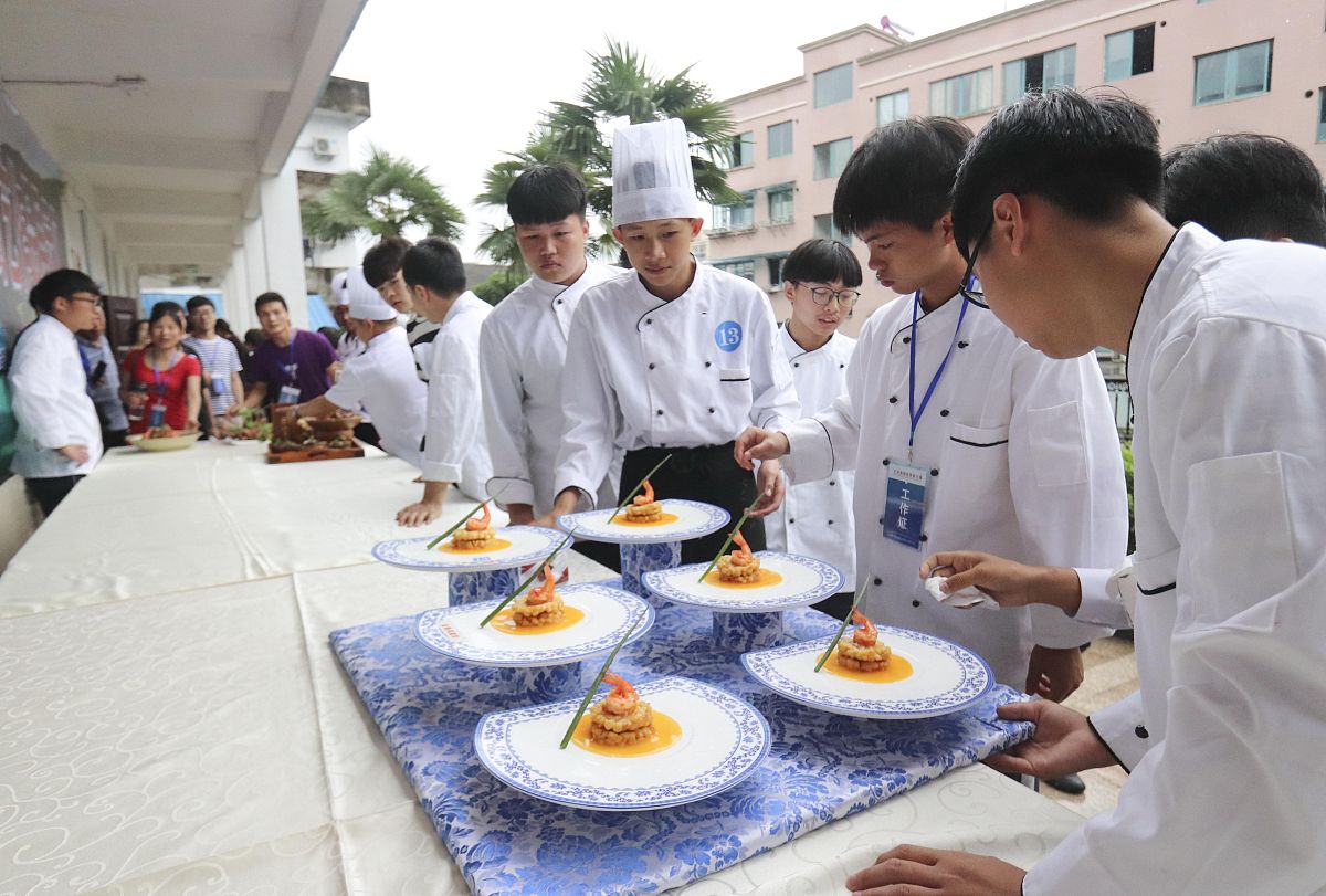 玉林市敬民科技学校中餐烹饪与营养膳食专业前景好不好
